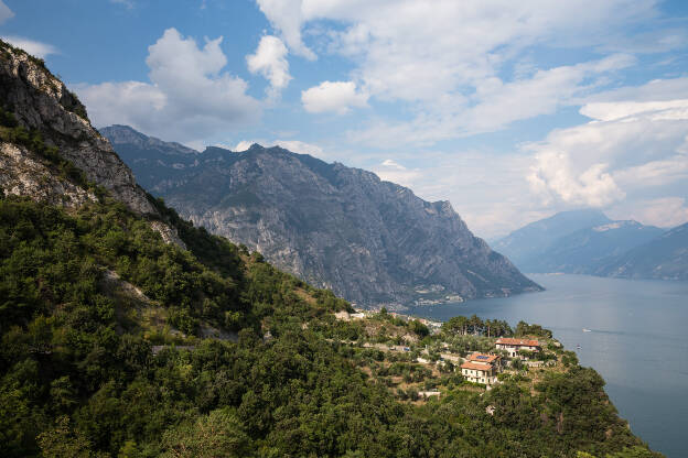 Ausblick von Tremosine sul Garda auf den Gardasee