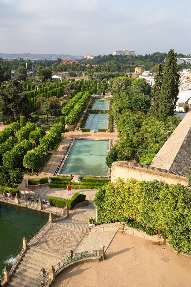 Der Garten im Alcazar de los Reyes Palast