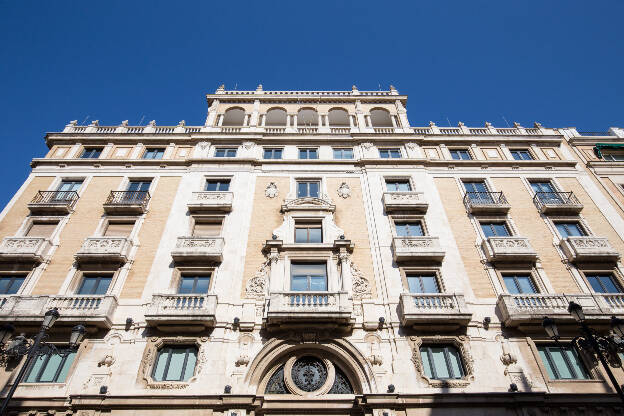 Haus mit Balkonen in Sevilla